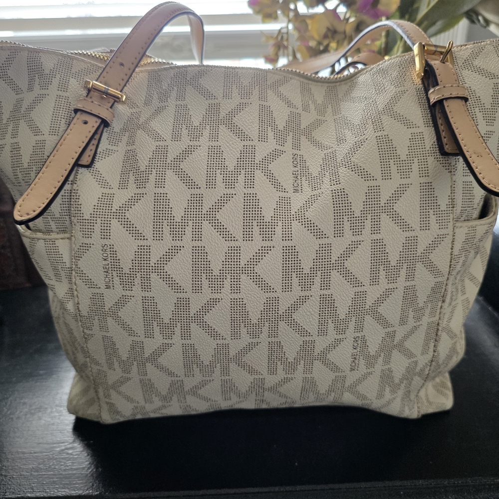 Michael Kors Beige Tote Bag